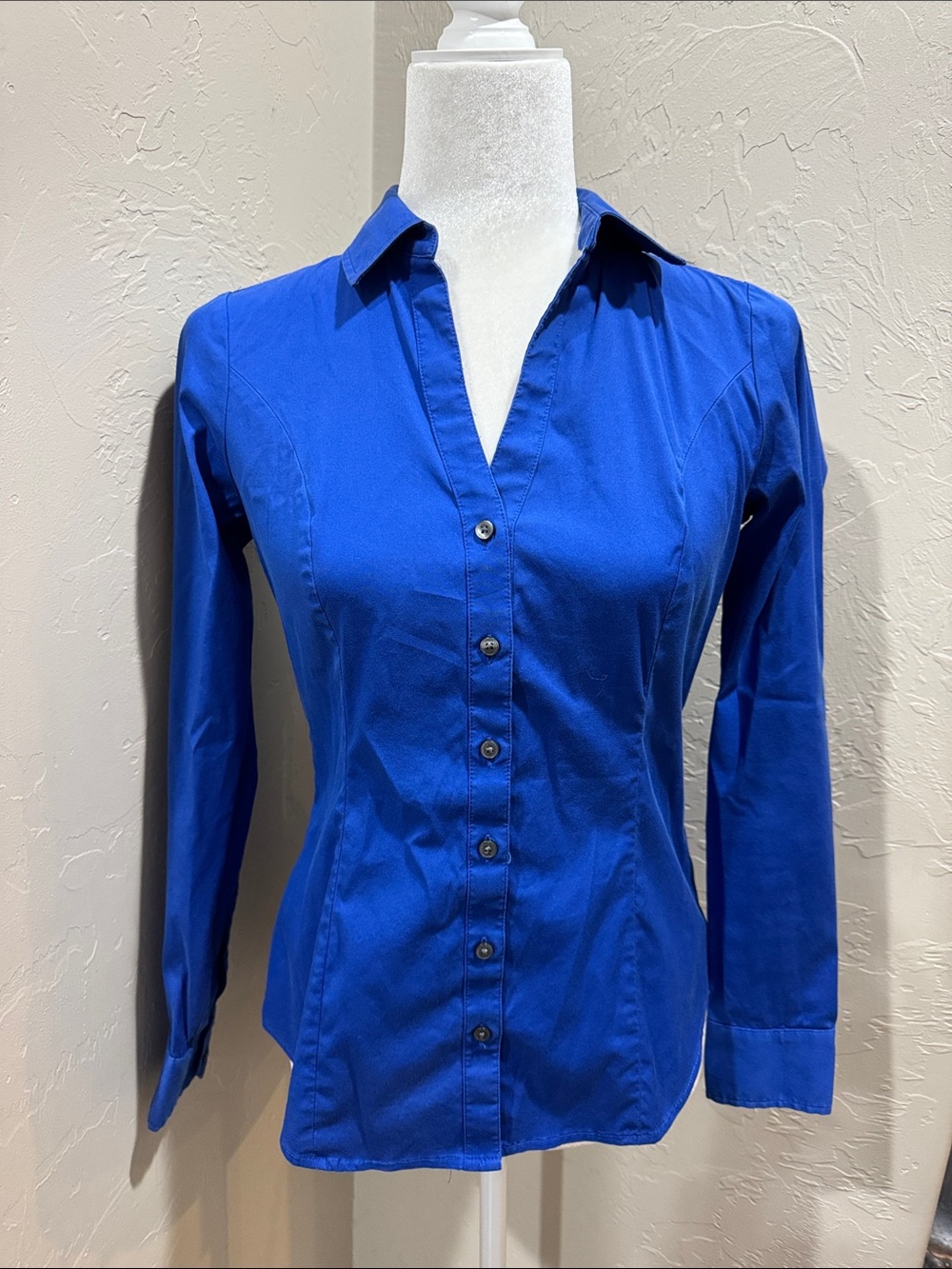Express Blue essential original fit button down XS